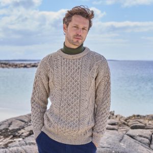 Lightweight Aran Wool Sweater: Irish Knit Honeycomb Stitch