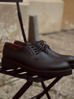 Handcrafted Leather Derby Shoes: Men's Black & Brown Casual Dress Shoes