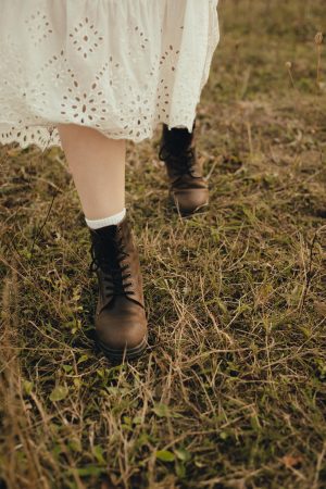 Handmade Brown Leather Boots: Vintage Lace-up Fur-lined Combat Boots