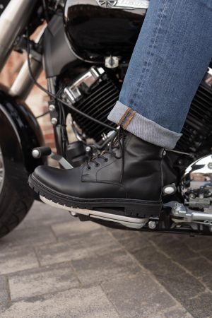 Vintage Black And Brown Leather Boots: Men’s Ankle Boots, Thermorubber Sole